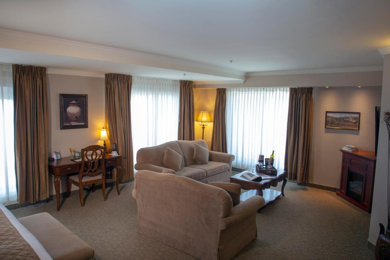 Hotel Brossard Hotel Brossard