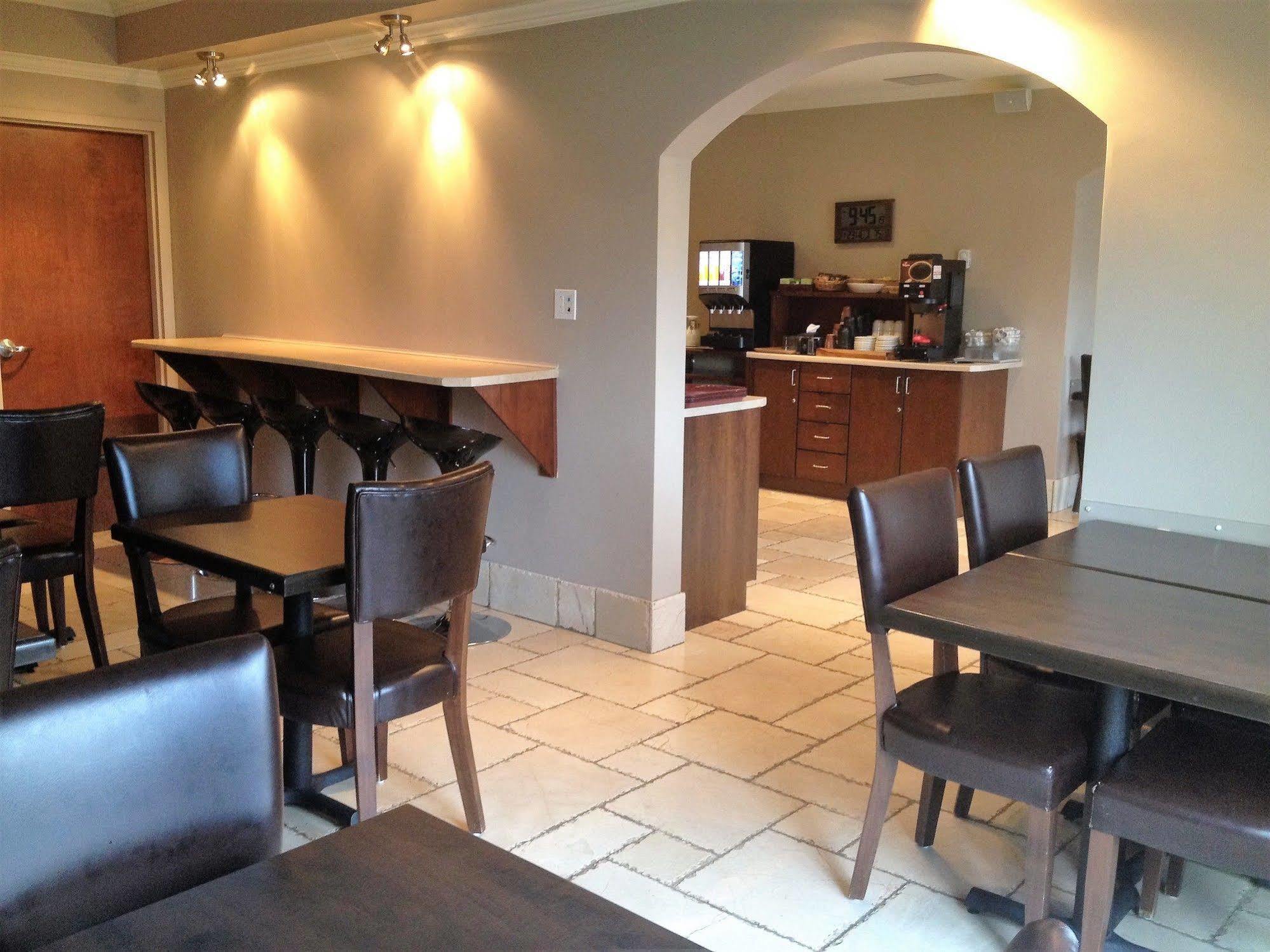 Hotel Brossard Hotel Brossard